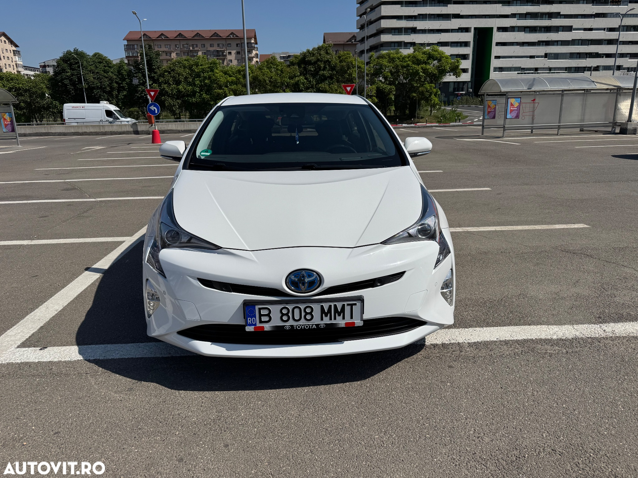 Toyota Prius (Hybrid) Executive - 19