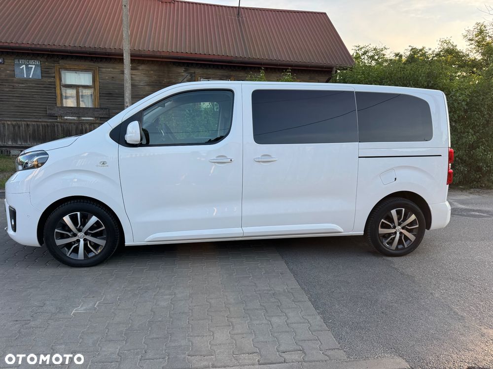 Toyota Proace Verso ver-2-0--l--d--4d-5--si-family-compact - 19