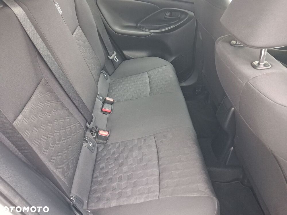 Toyota Yaris - 15