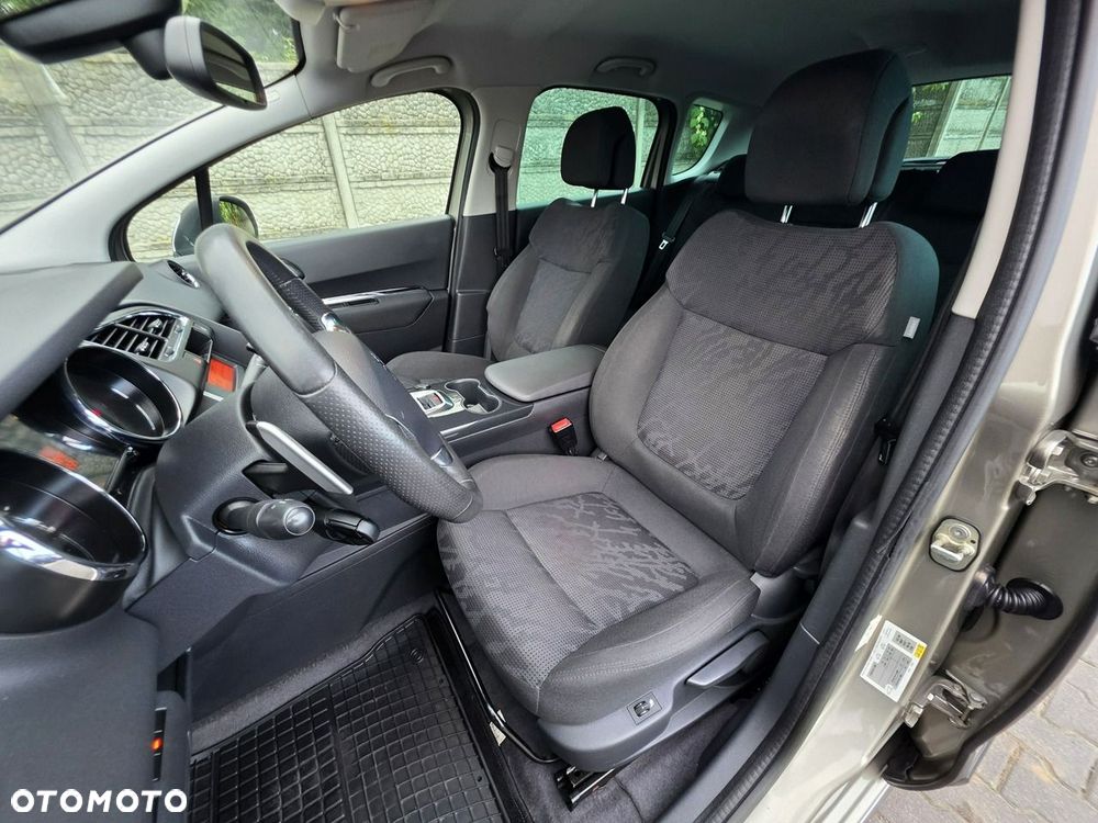 Peugeot 3008 - 11