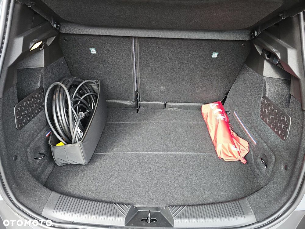 Renault 4 E-Tech 52kWh Comfort Range Techno - 33