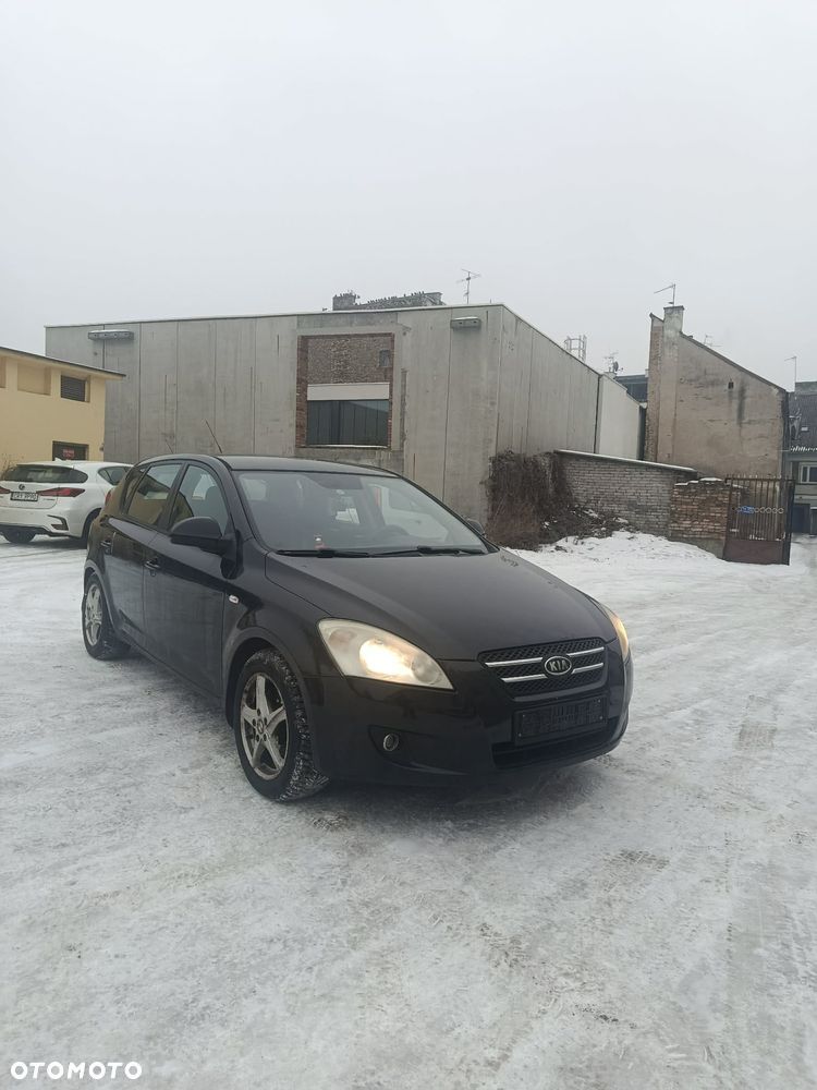 Kia Ceed 2.0 Optimum - 4