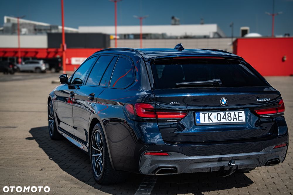 BMW Seria 5 520d xDrive mHEV M Sport sport - 2