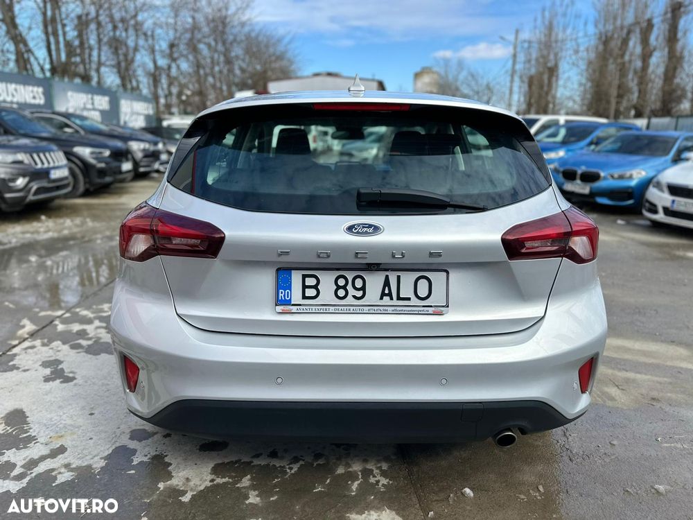 FORD Focus 2022 — imagine 4