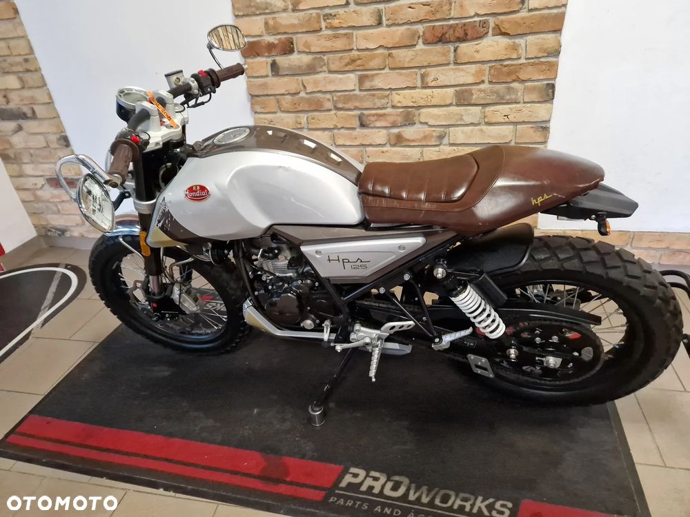 Mondial HPS 125 - 9