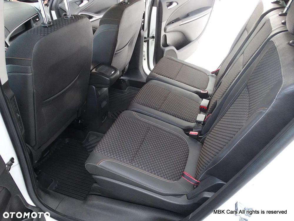Opel Zafira 1.4 Turbo Innovation - 32