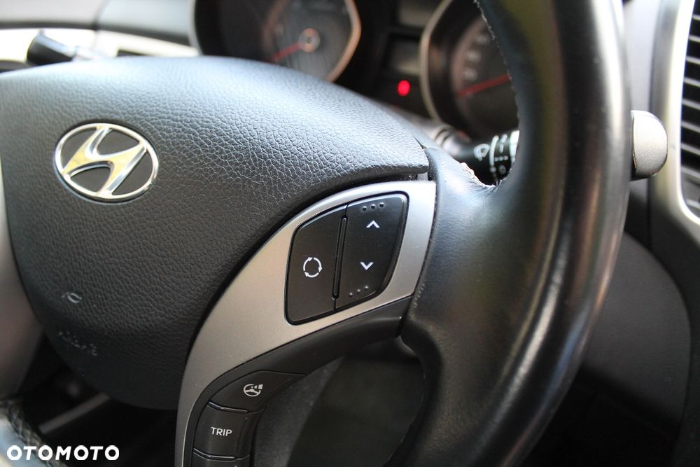 Hyundai i30 1.4 CRDi Trend - 33
