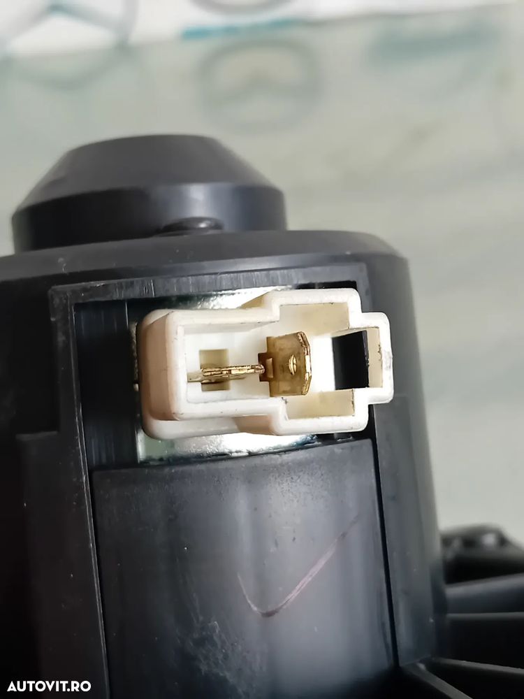 Aeroterma Spate Hyundai Santa Fe 2 II Model 7 Locuri An 2006-2012 - 7