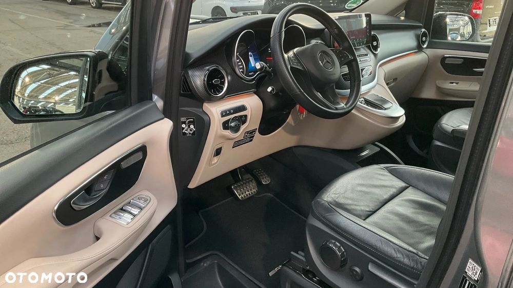 Mercedes-Benz Klasa V - 5