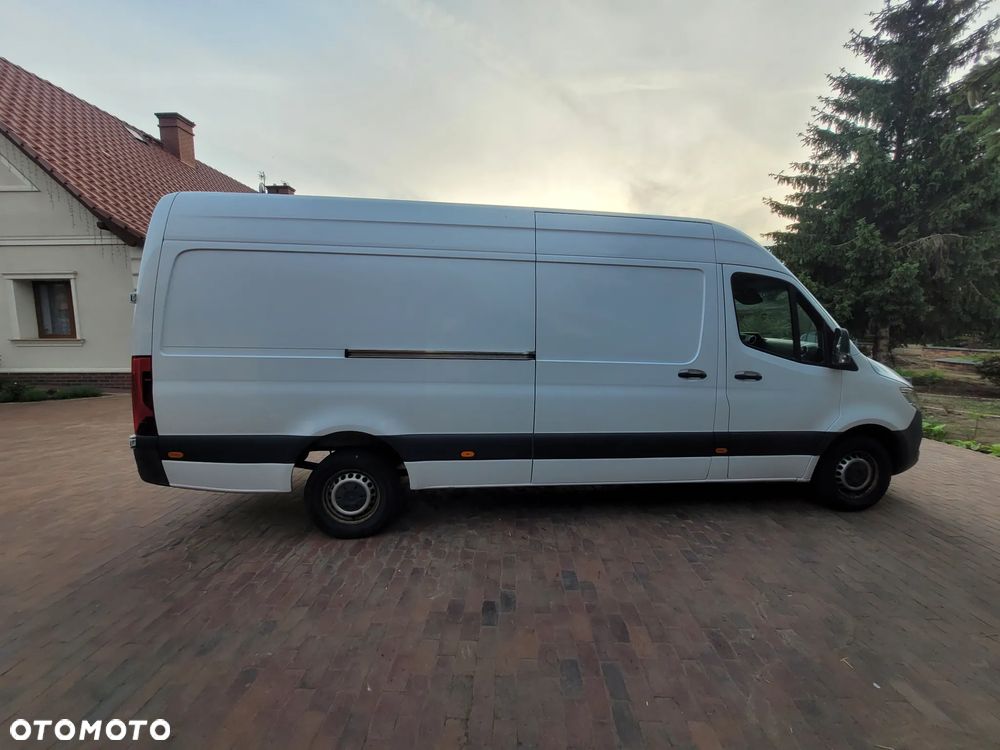 Mercedes-Benz Sprinter 319 - 7