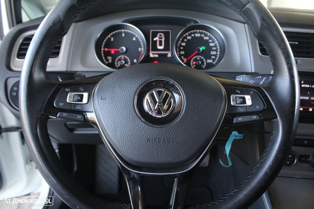 VW Golf Variant 1.6 TDi Sportline DSG - 43