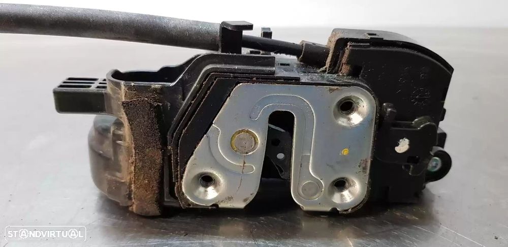 FECHADURA PORTA FRONTAL DIREITA KIA SPORTAGE 2011 -813203U010 - 1