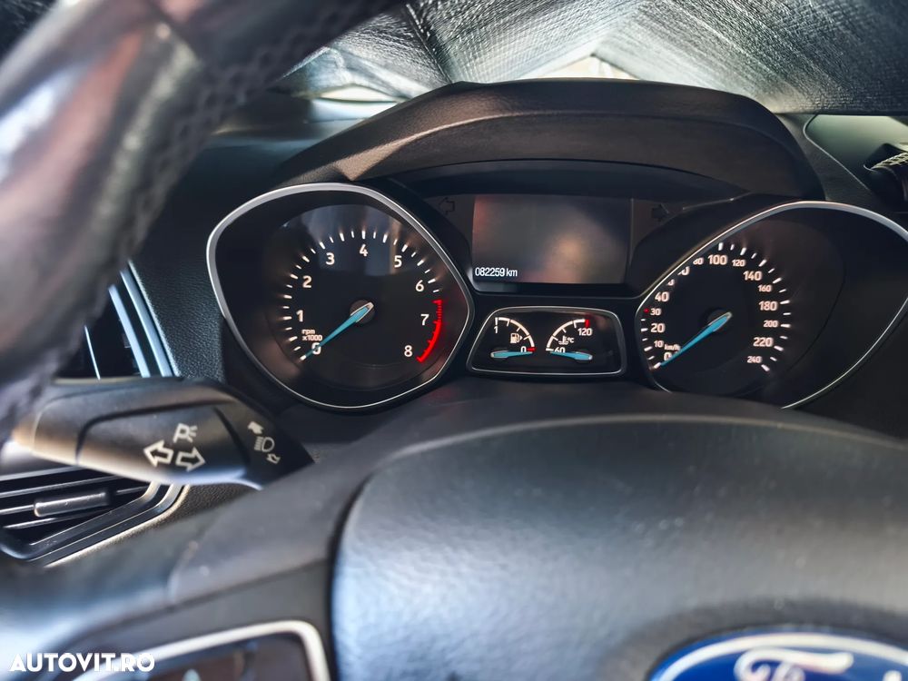 Ford Kuga - 3
