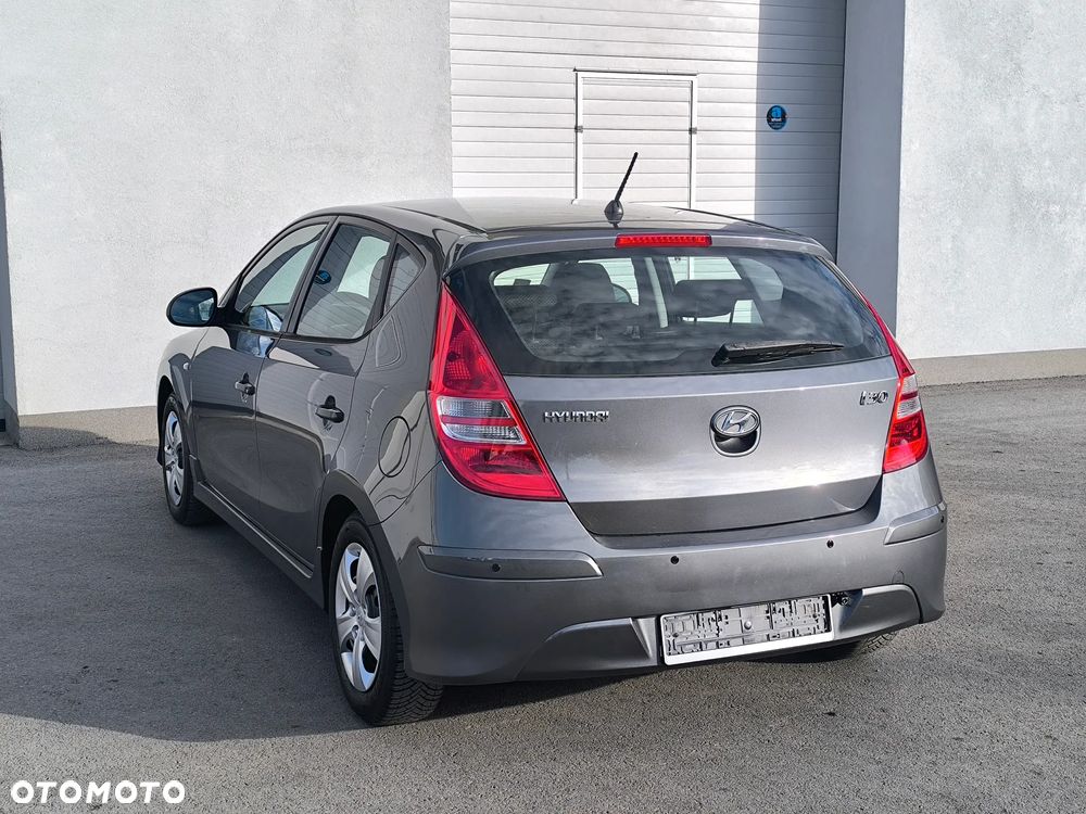 Hyundai i30 1.4 Classic EU5 - 9