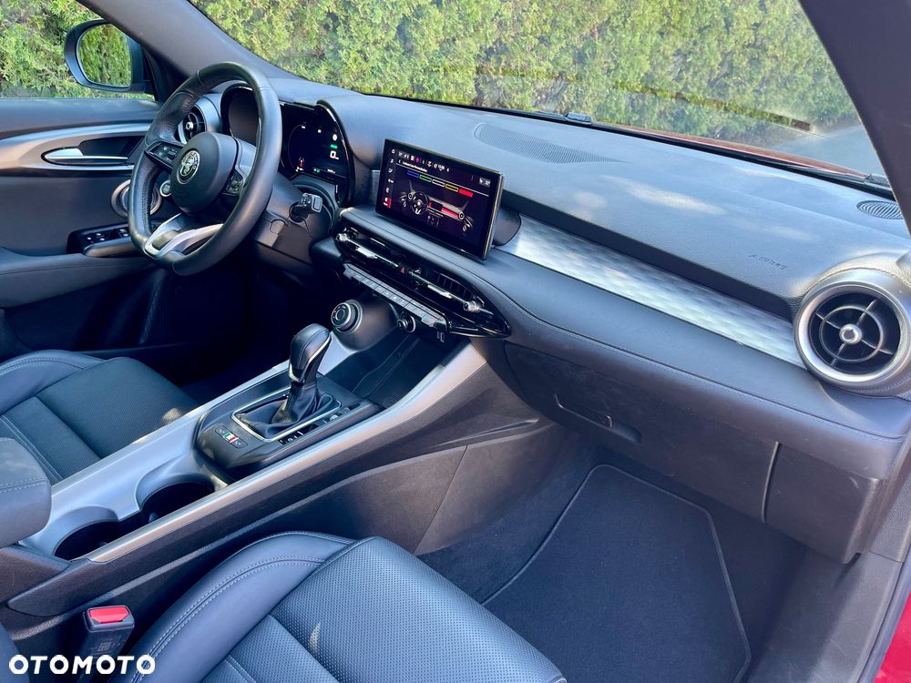 Alfa Romeo Tonale 1.5 T4 GSE mHEV TI DCT - 4