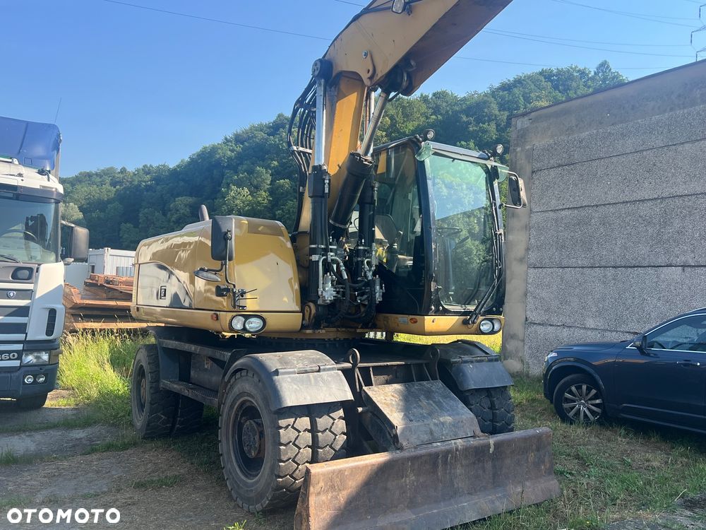 Caterpillar 318 D - 3