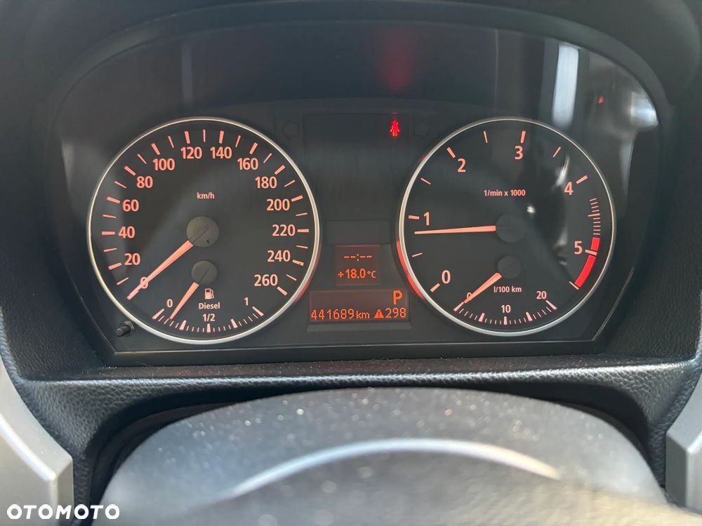 BMW Seria 3 320d DPF - 12
