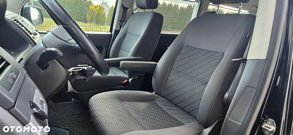 Volkswagen Multivan - 38