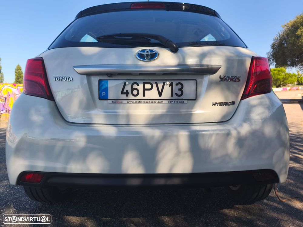 Toyota Yaris 1.5 HSD Comfort+Navi - 23