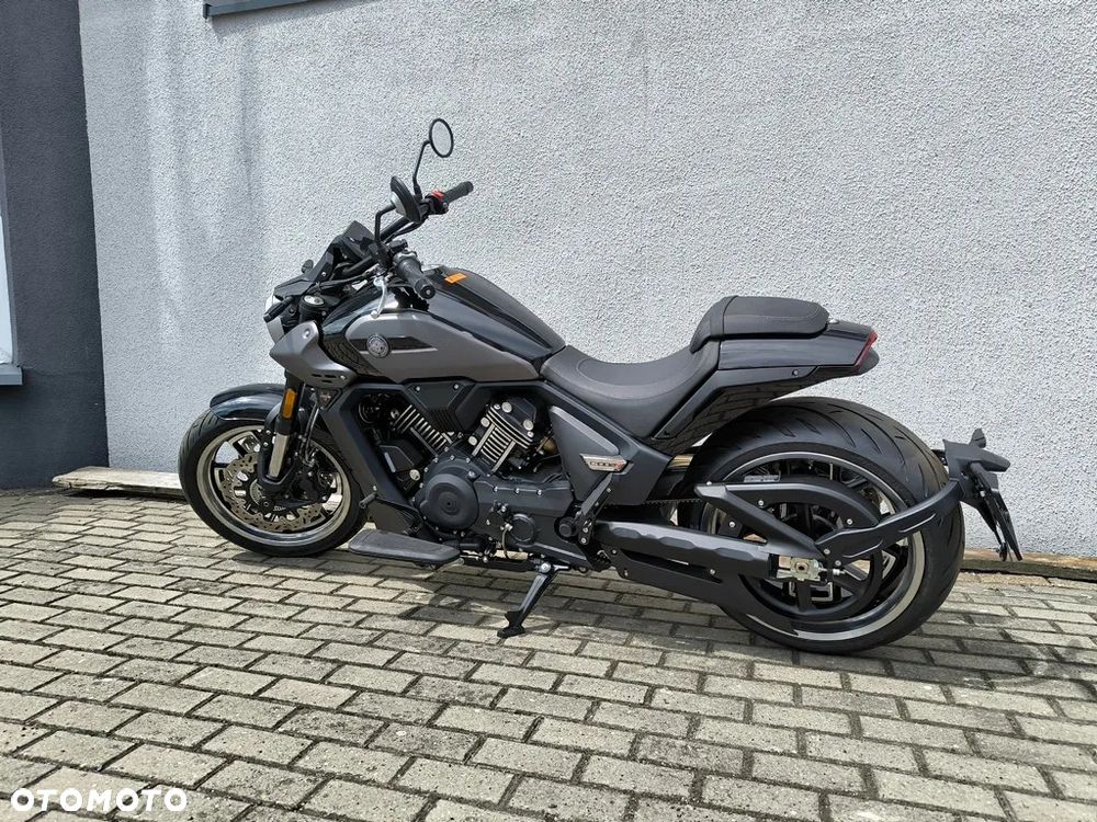 Morbidelli C1002V - 11