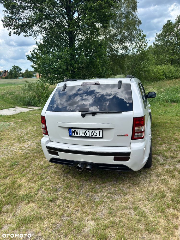 Jeep Grand Cherokee - 10