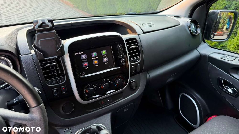 Opel Vivaro - 8