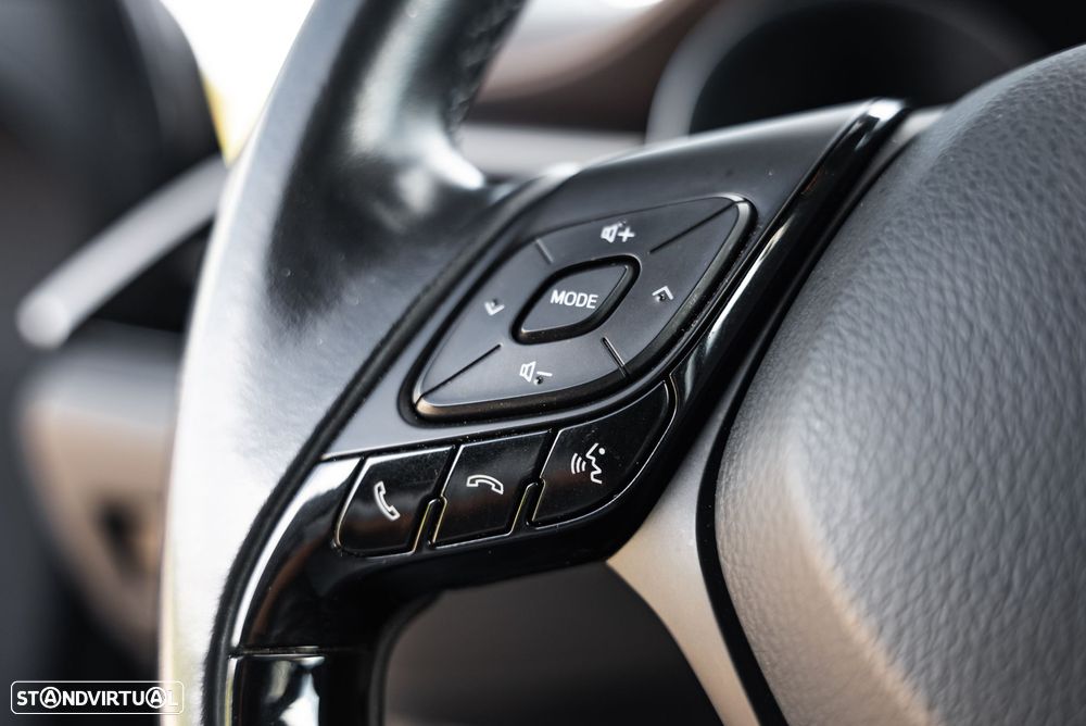 Toyota C-HR 1.8 HSD Exclusive+P.Luxury - 15