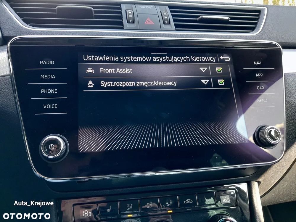 Skoda Superb 2.0 TSI Ambition DSG - 23