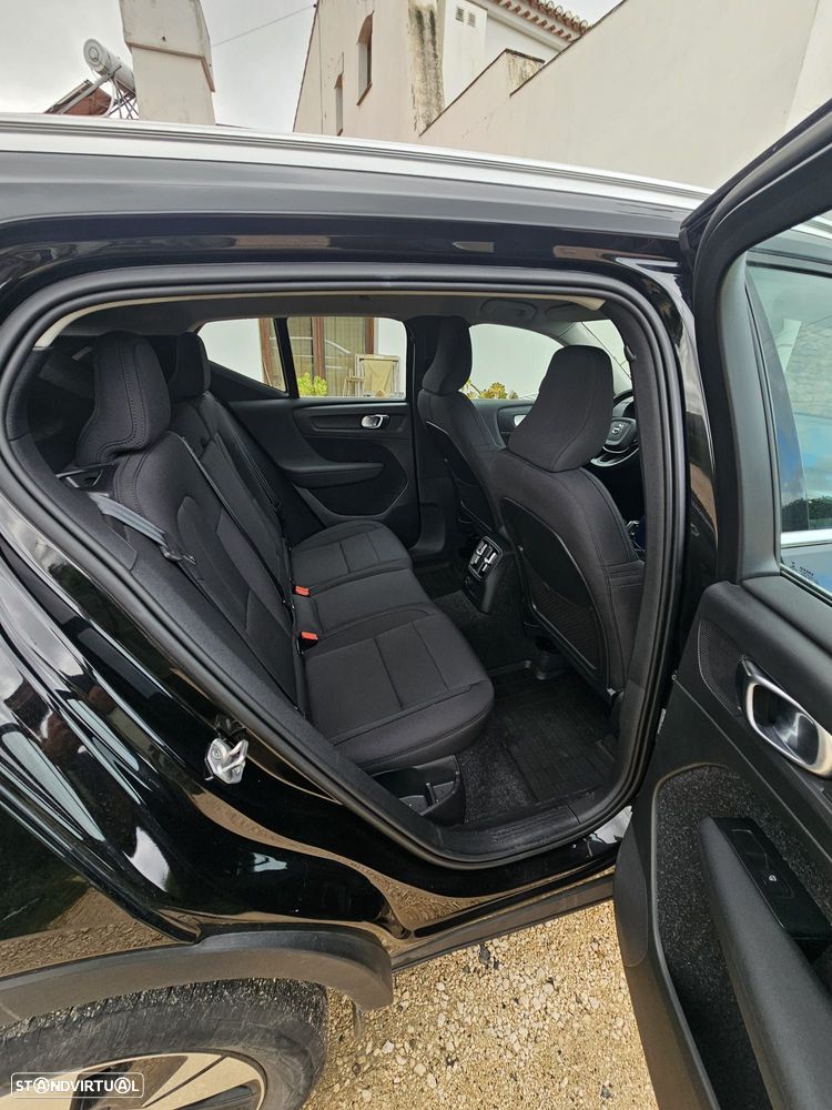 Volvo XC 40 1.5 T5 PHEV Momentum Plus - 11