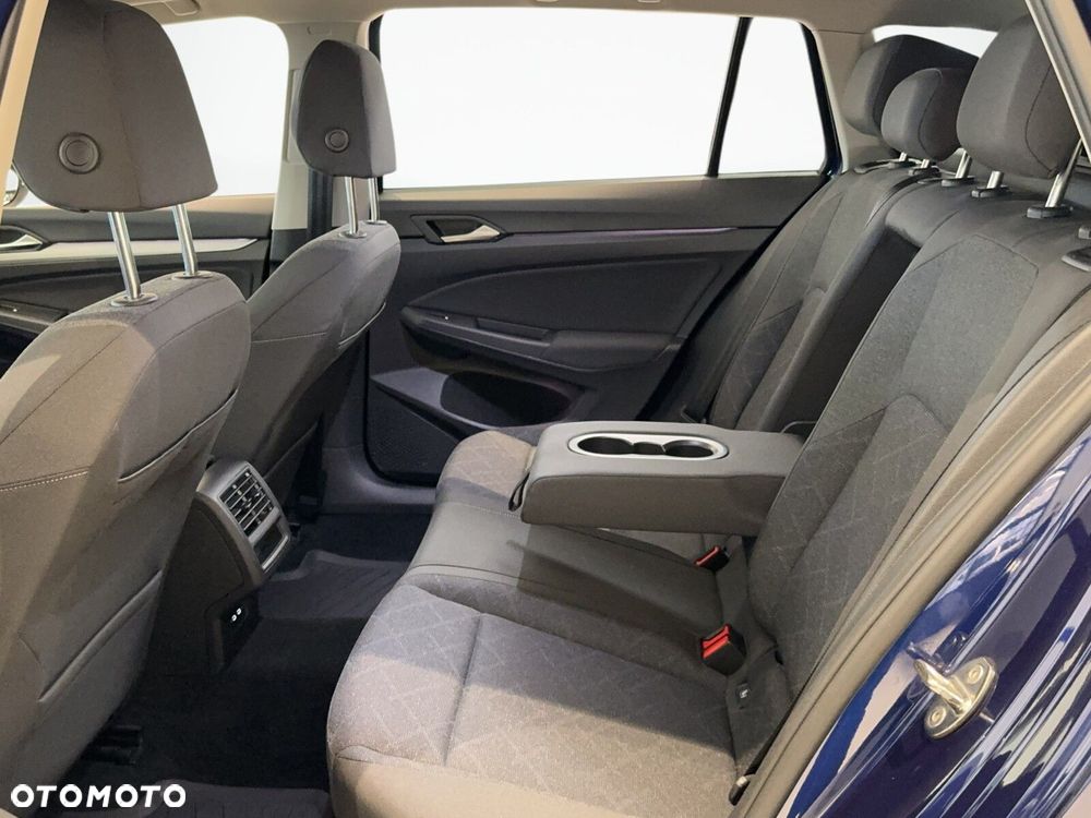 Volkswagen Golf Variant - 12