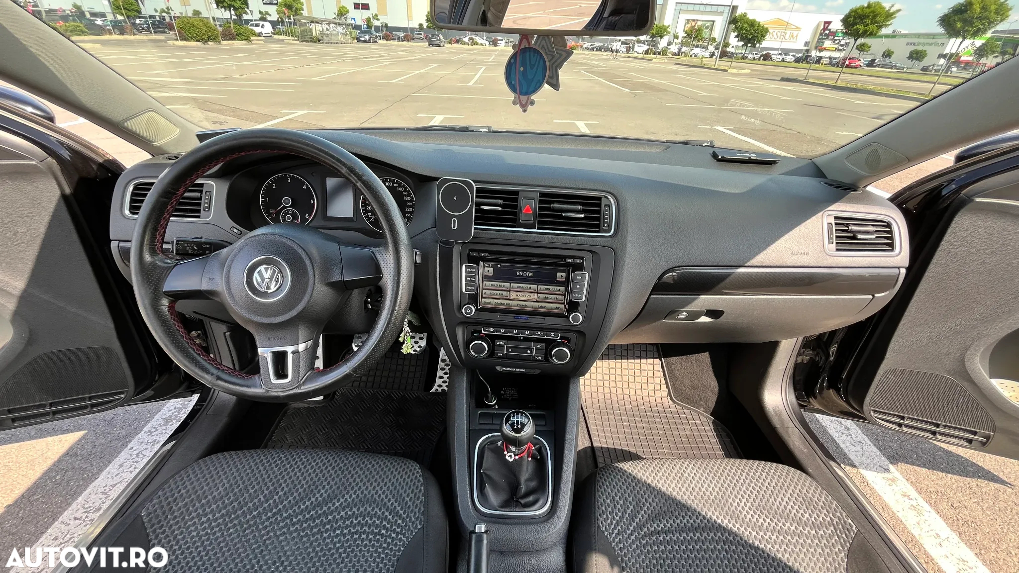Volkswagen Jetta 1.6 TDI DPF Trendline - 21