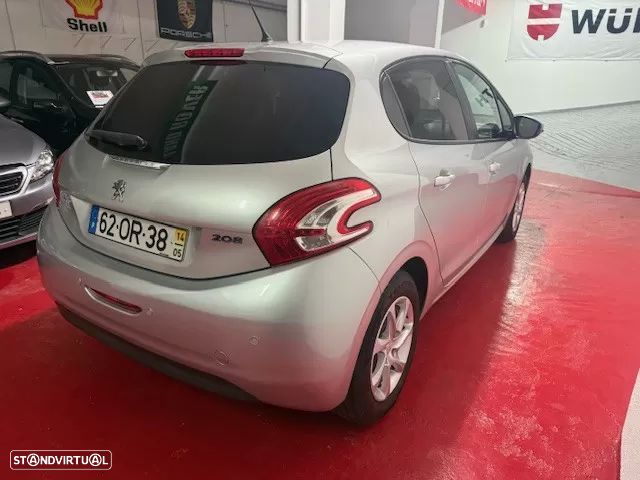 Peugeot 208 1.2 PureTech Style - 6