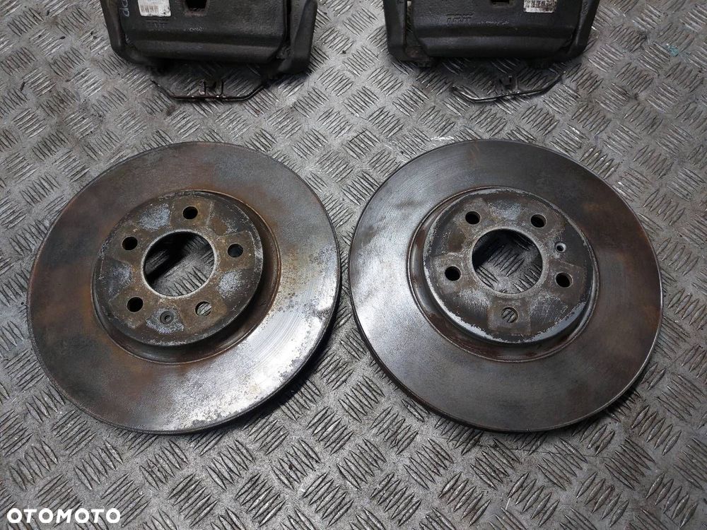 TARCZE HAMULCOWE PRZÓD + ZACISKI AUDI Q5 8R 3.2 FSI - 2