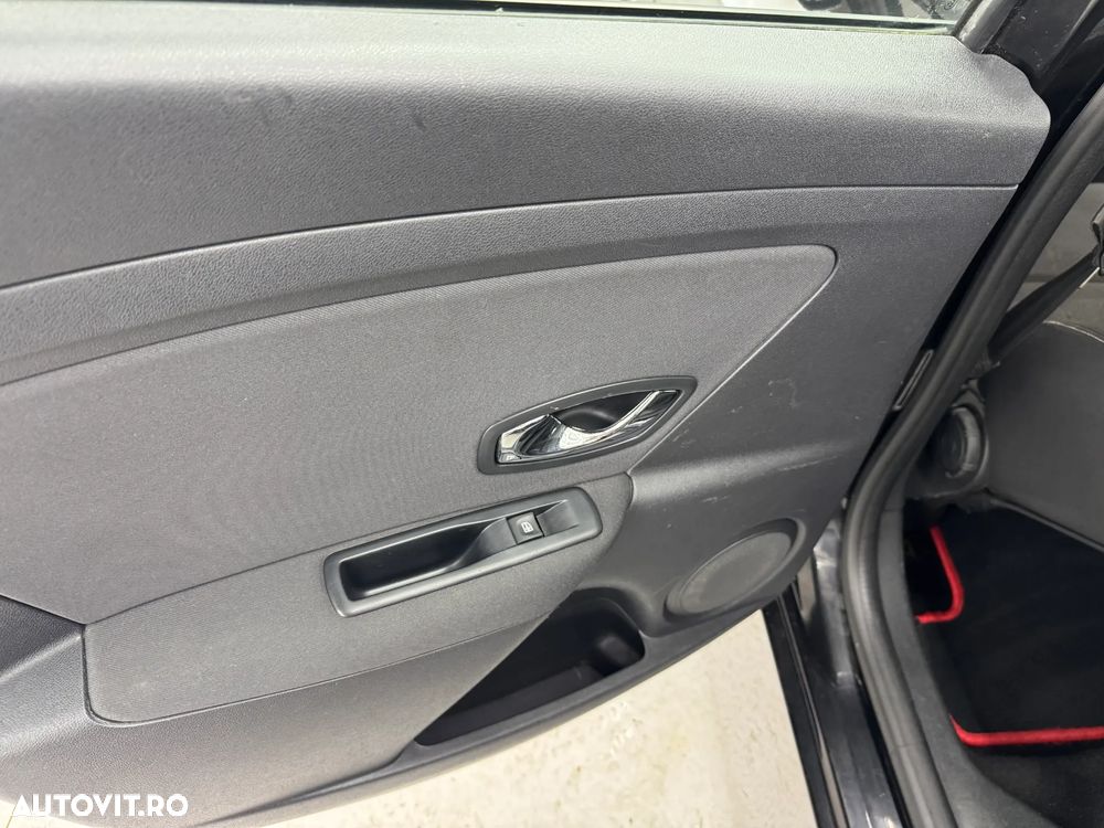 Renault Megane dCi 110 FAP Paris Business - 18