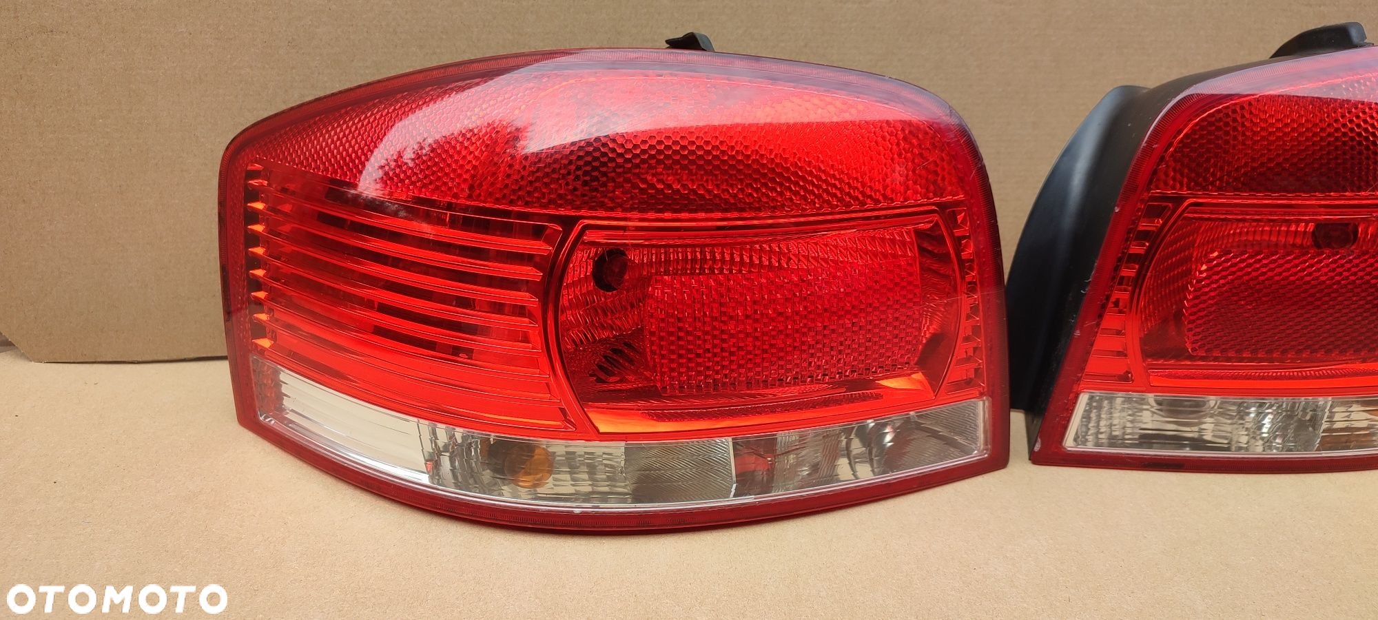 Audi A3 8P 3D lampa lewa tył tylna oryginał Europa idealne - 4