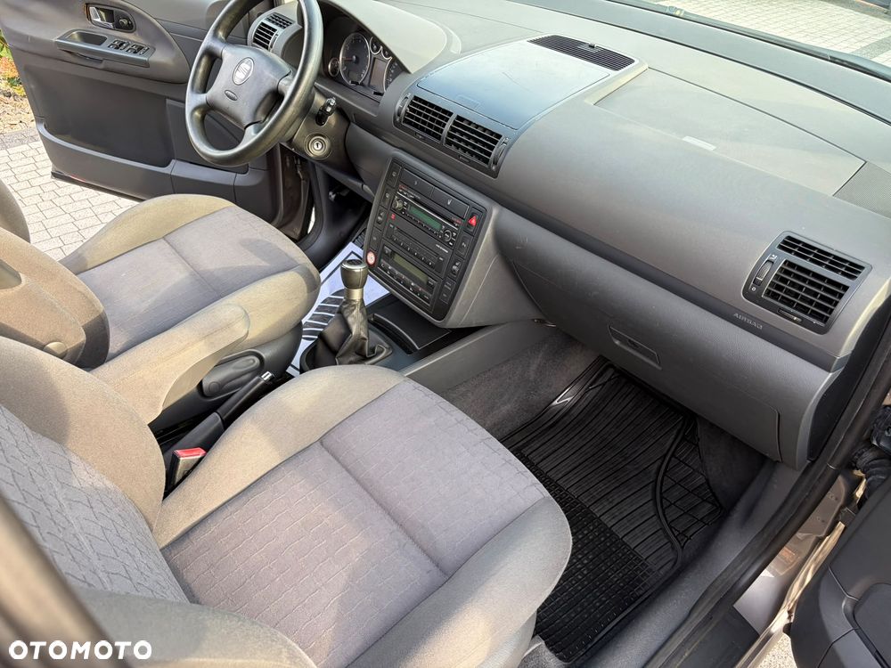 Seat Alhambra 1.8 20V Turbo Sport - 36