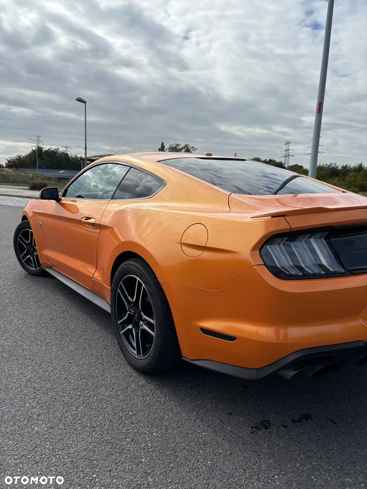 Ford Mustang 5.0 V8 GT - 4