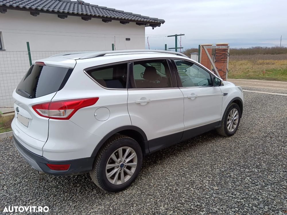 Ford Kuga - 1