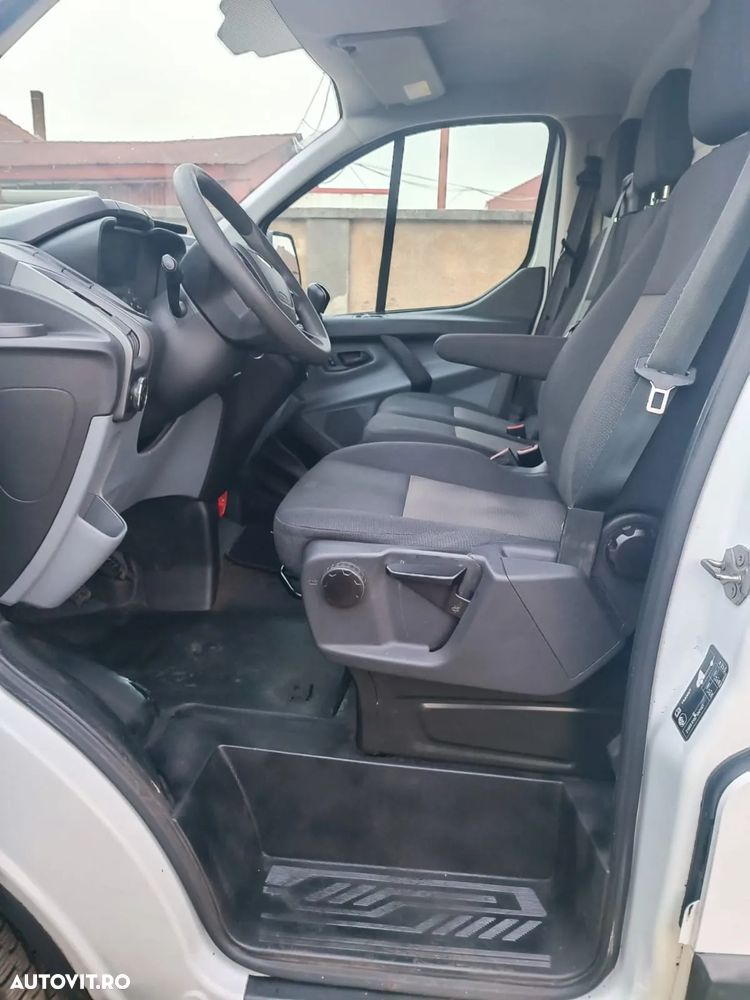 Ford Transit Custom - 8