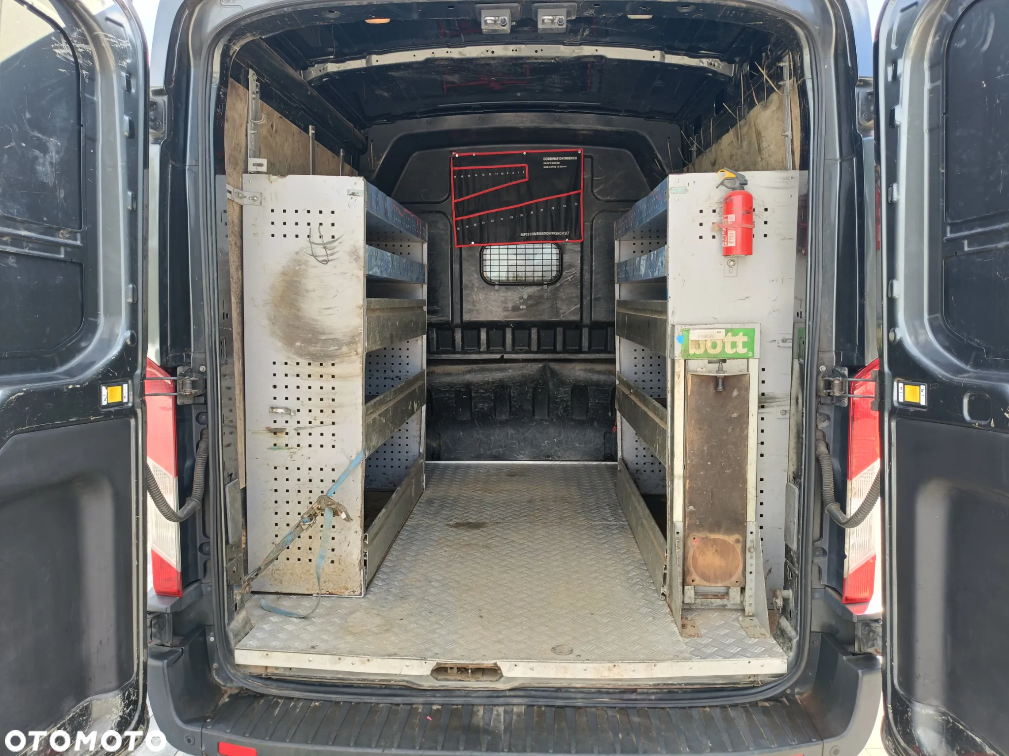 Ford Transit - 10