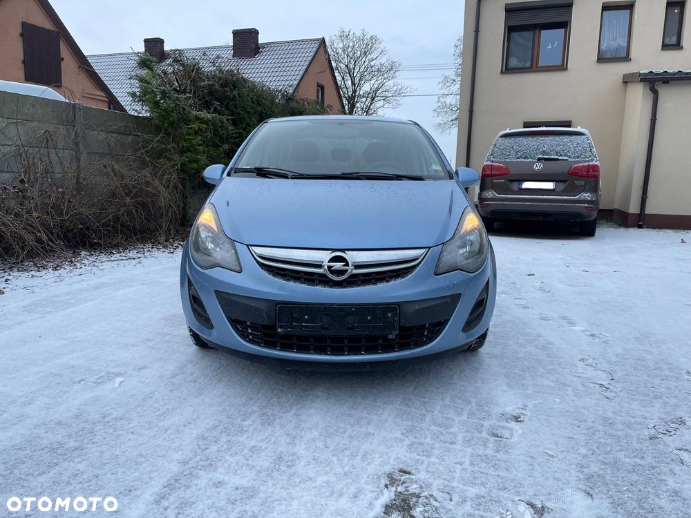Opel Corsa 1.2 16V Essentia - 2