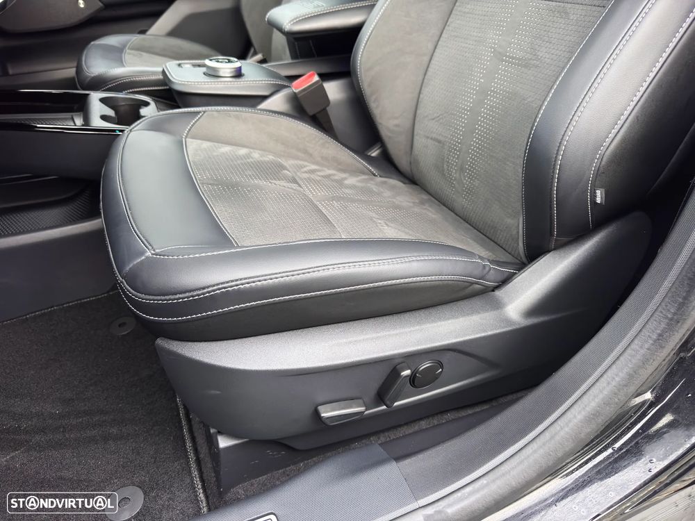 Ford Mustang Mach-E AWD GT - 21