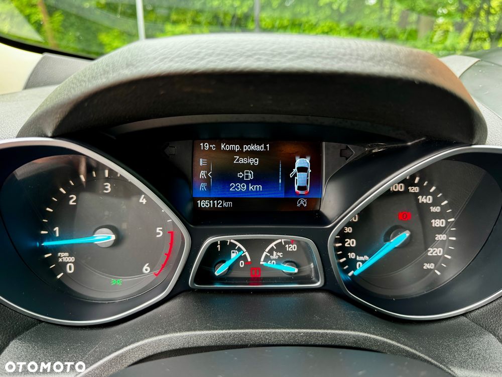 Ford Kuga - 19