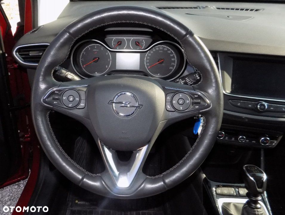 Opel Crossland - 13
