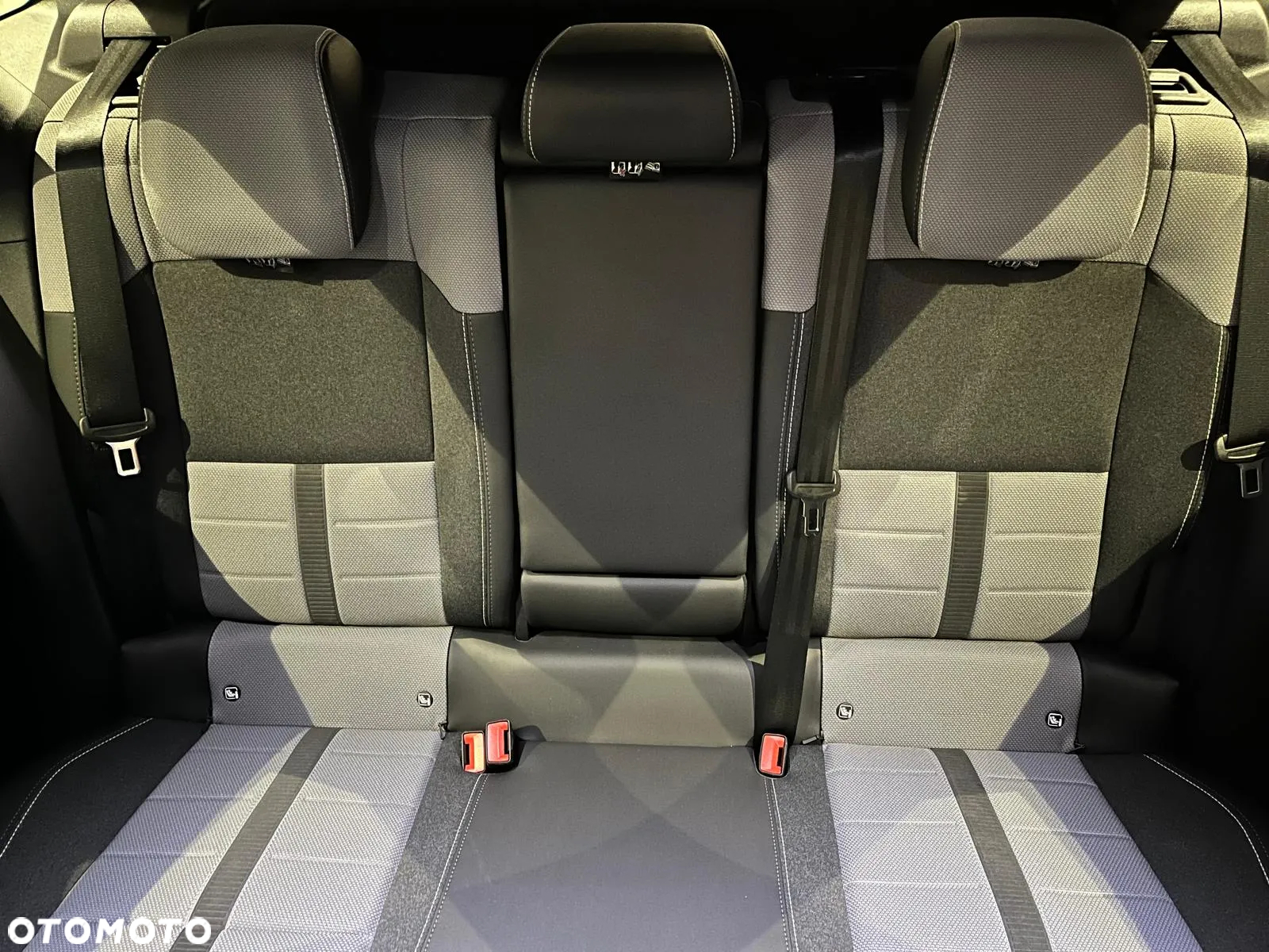 Opel Grandland 1.2 T mHEV GS S&S eDTC6 - 12