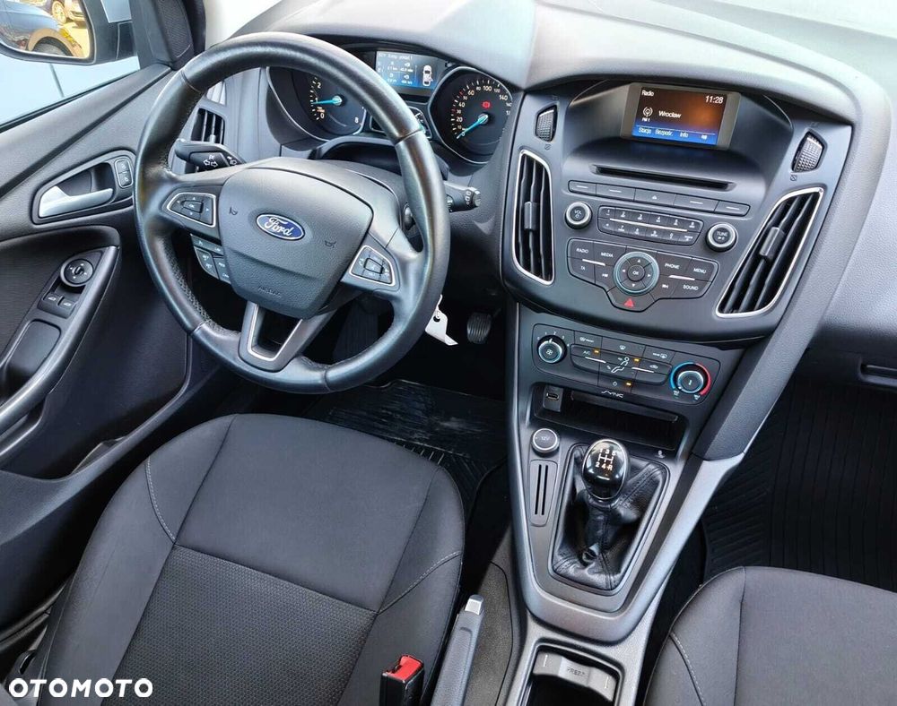 Ford Focus 1.6 SYNC Edition - 18