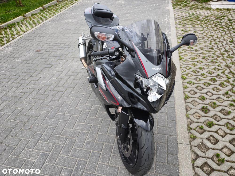 Suzuki GSX-R - 14