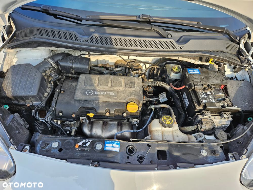 Opel Adam 1.4 Black Jack S&S - 19