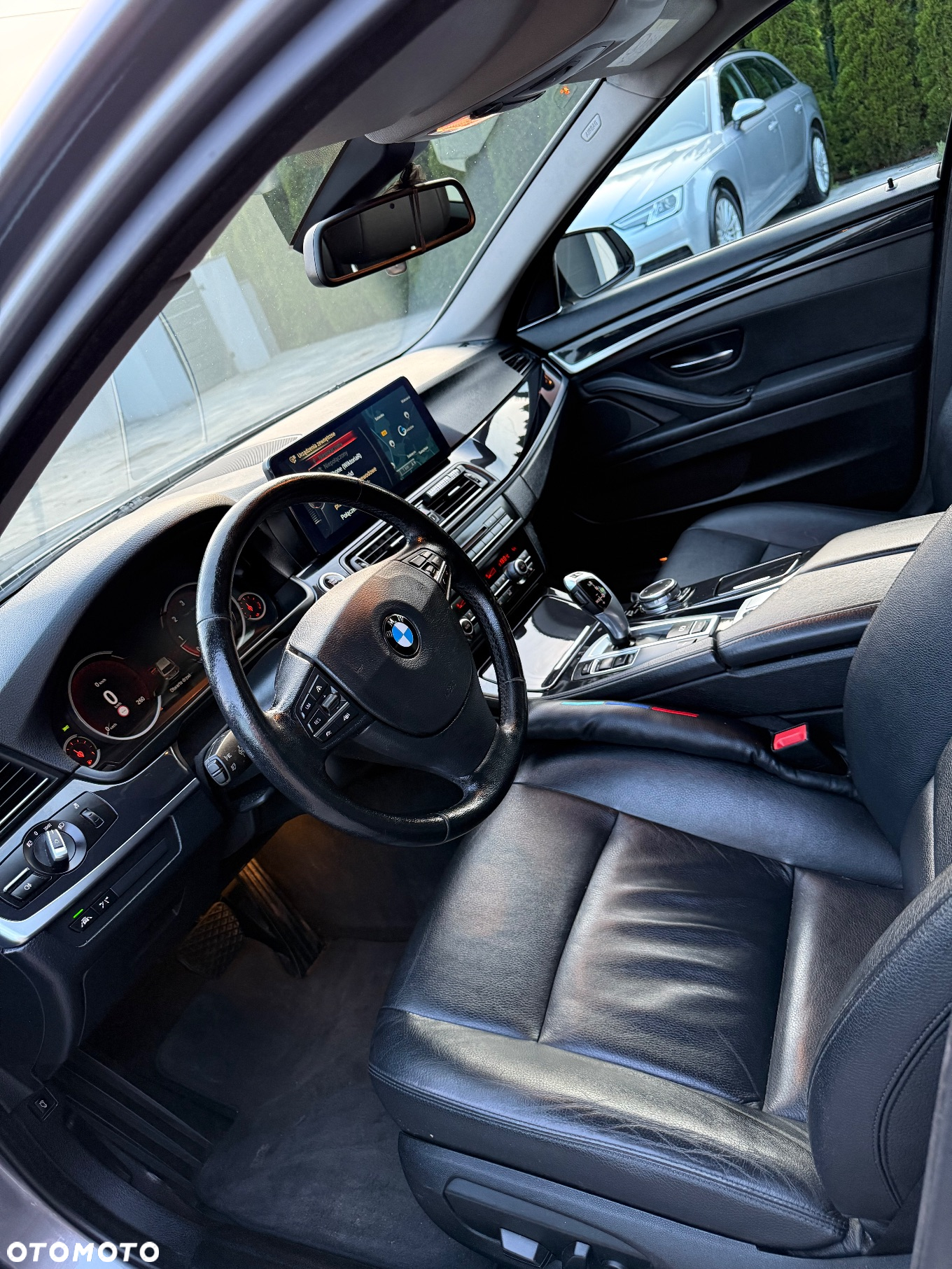 BMW Seria 5 520d Touring Luxury Line - 18