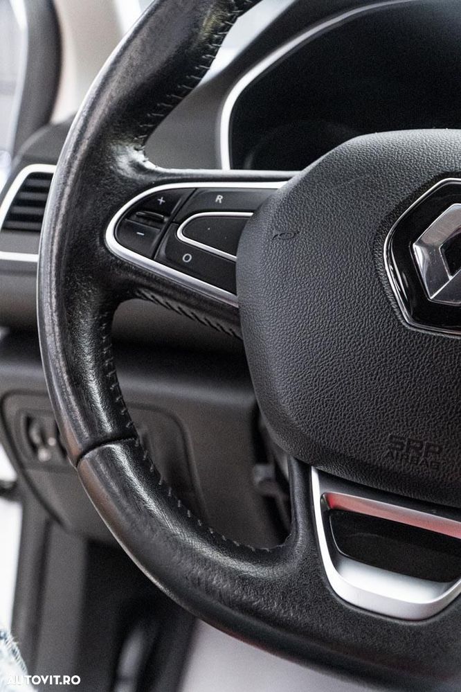 Renault Megane TCe 140 GPF EDC ZEN - 15